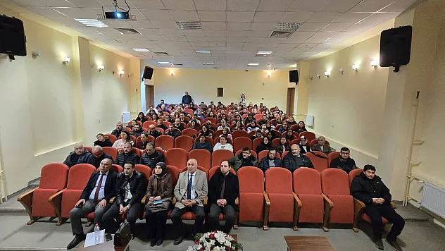 Emirdağ'da Görev Yapan Öğretmenlere 'Temel İlk Yardım Eğitimi' Düzenlendi