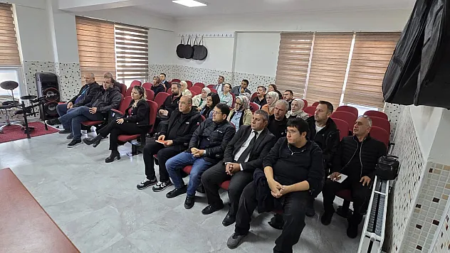 Emirdağ'da 'Ortak Yazılı Sınav Sistemi' Bilgilendirme Toplantısı Yapıldı