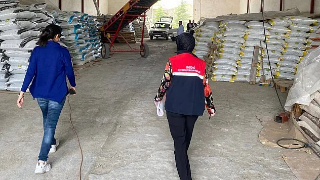 Emirdağ'da Yem Depo Ve İşletmeleri Denetlendi