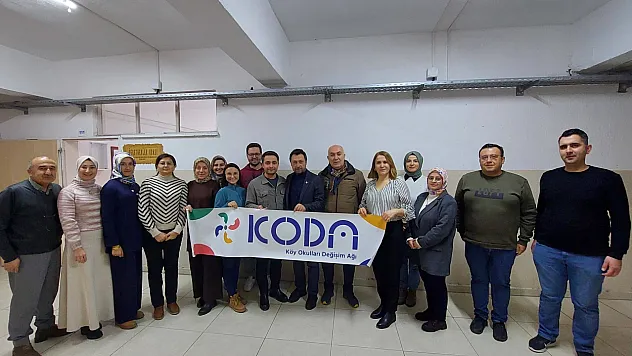 Emirdağ Öğretmen Topluluğu'nda Çocuklarla Felsefe Eğitimi