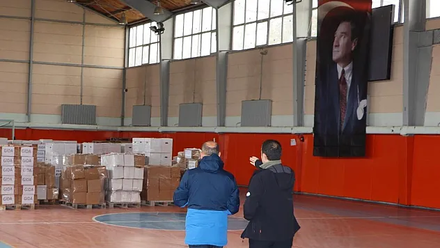 Emirdağ'da afetzedeler için başlatılan yardım kampanyası sürüyor