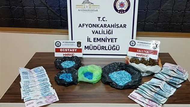 Emniyet'ten okul çevrelerinde uyuşturucu operasyonu