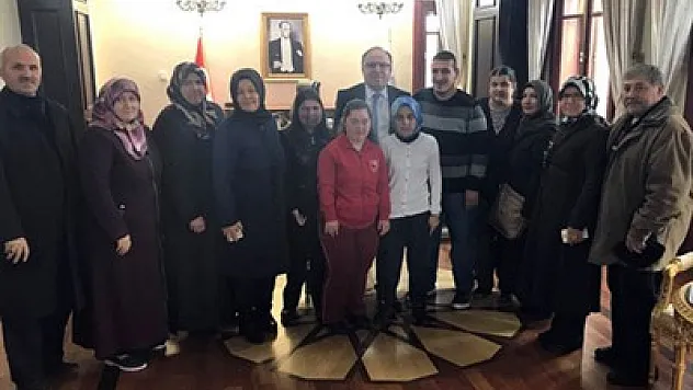 Engelli kardeşlerimize kapımız da gönlümüz de her zaman açık