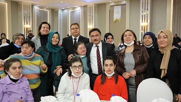 'Engelliler için  elimizden geleni  yapıyoruz': 'Asıl engel vicdanda'