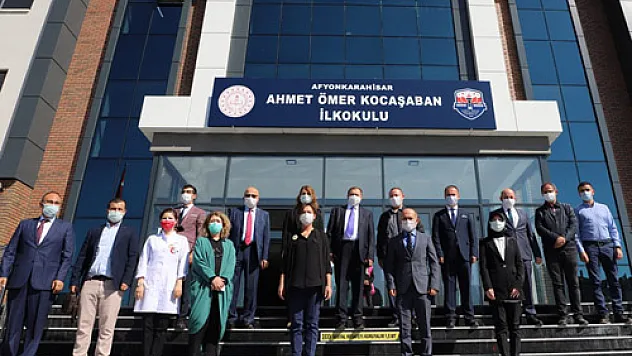 Eroğlu, Ahmet Ömer Kocaşaban İlkokulu'nu ziyaret etti