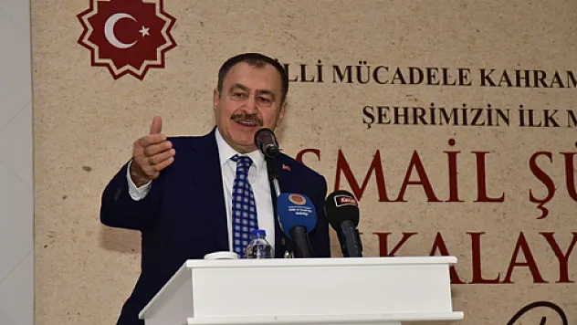 Eroğlu, Akka zaferini kutladı
