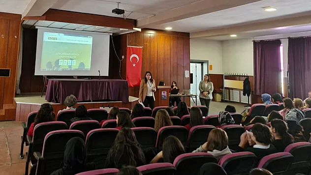 ESGES 'Bilimsel Araştırma Okuryazarlığı Ve Akademik Yazma' Eğitimleri Başladı