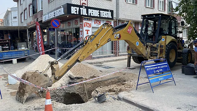 ESKİ'nin Altyapı Çalışmasında Göçük: 2 Yaralı
