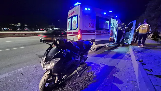 Eskişehir Çevre Yolu'nda Motosiklet Otomobile Arkadan Çarptı
