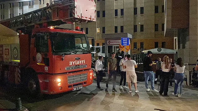 Eskişehir'de Belediye Binasında Yangın Paniği