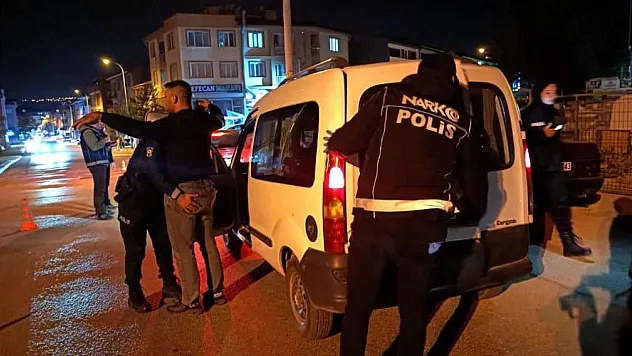 Eskişehir'de Geniş Çaplı Asayiş Ve Trafik Uygulaması