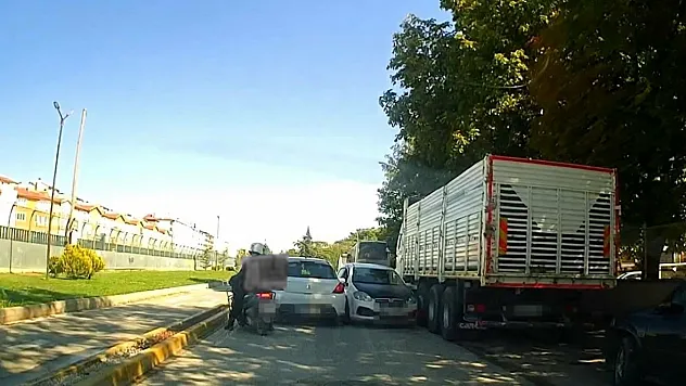 Eskişehir'de Ters Yöne Girdi, Kazaya Davetiye Çıkardı!