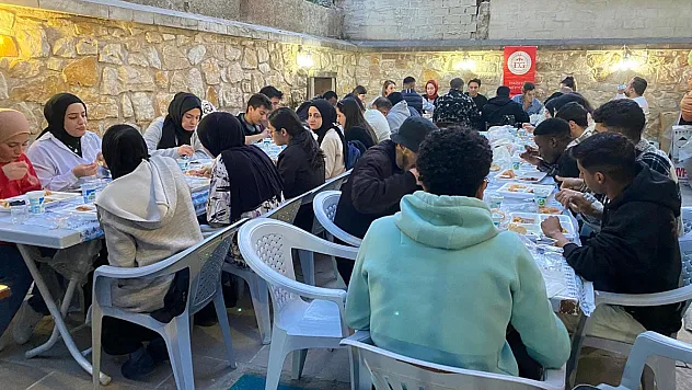Eskişehir İl Müftülüğü Gençlerle İftarda Buluştu