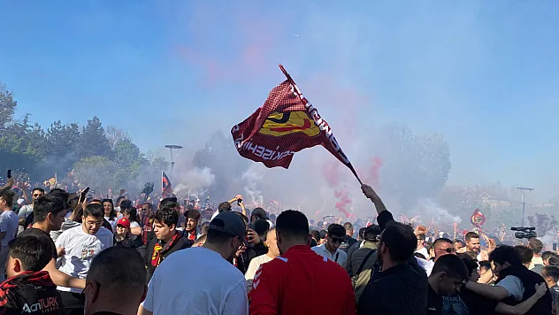Eskişehirspor Şampiyonluğunu Kutladı