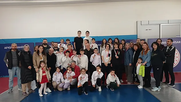 Eskrimde Afyonkarahisar'ı Temsil Edecekler