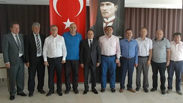 Esnaf, demokrasi için tek vücut