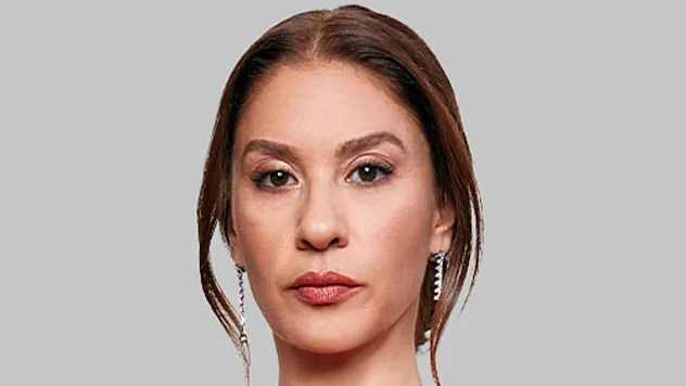 Evrim Alasya Kimdir, Hangi Dizilerde Oynadı?