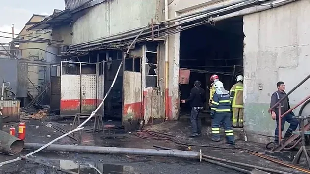 Fabrika Patlamasında 10 Yaralı