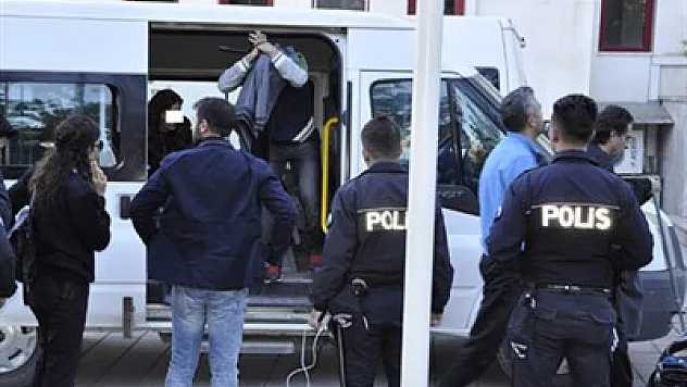 FETÖ soruşturmasında 18 gözaltı – Kocatepe Gazetesi