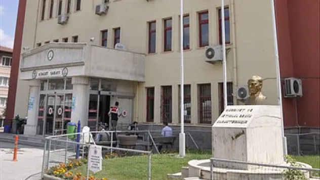 FETÖ'de 13 ceza, 1 beraat