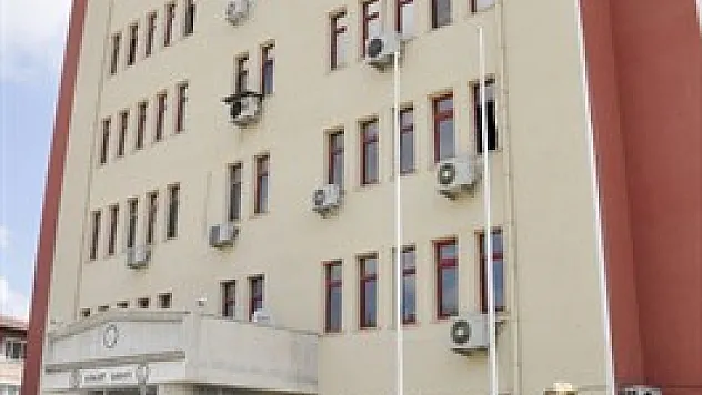 FETÖ'de 13 karar, 1 tahliye daha