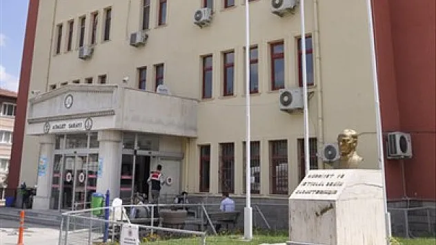 FETÖ’de 17 ceza, 5 tahliye