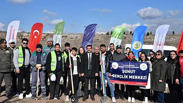 Fidanlar Toprakla Buluşturuldu