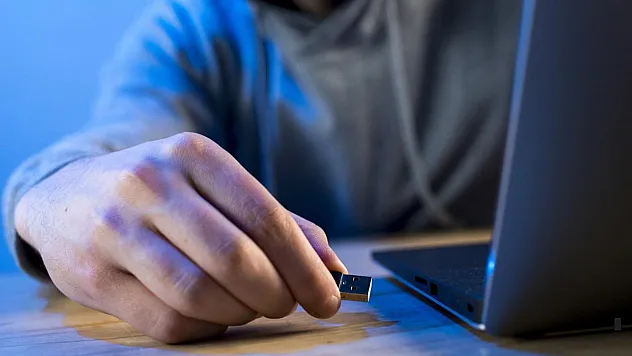 Flash Belleğe Virüs Bulaştığı Nasıl Anlaşılır?