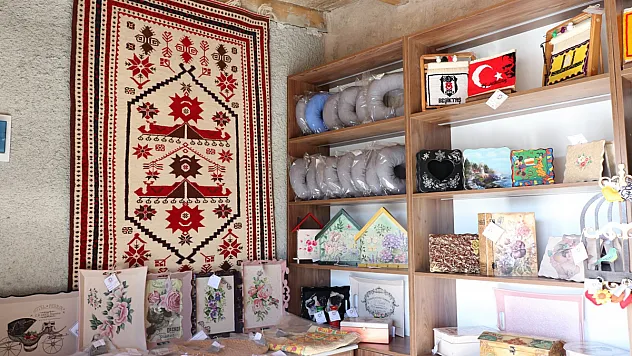 Frigya Kadın Ürünleri Pazarında Tanıtım Günleri Düzenlendi