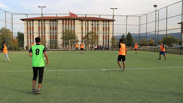 Futbol, Basketbol Ve Voleybol Dallarında 6 Farklı Turnuva Düzenlenecek
