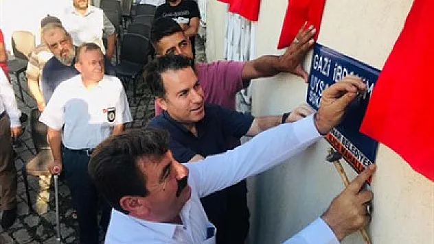 Gazi Uysal'ın ismi yaşadığı sokağa verildi
