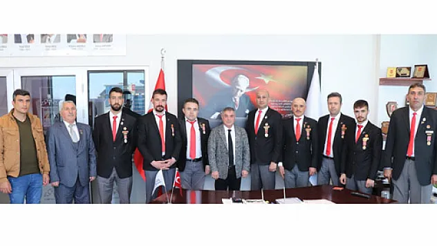 Gaziler'den AEV'e ziyaret