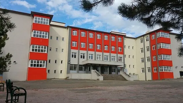 Gediz Anadolu İmam Hatip Fen ve Sosyal Bilimler Proje Okulu 30 öğrenci alacak