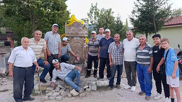 Gediz Yeşilçay Köyünde Vatandaşlardan Örnek Dayanışma