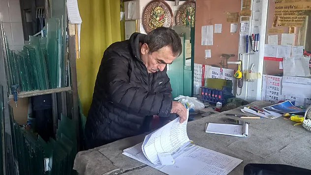 Gedizli Hayırsever Mehmet Özdemir'den Öğrencilere Büyük Destek