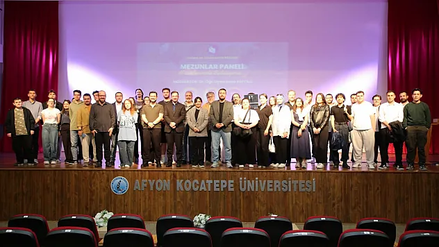 Geleceğin Yıldızları Mezunların Işığında Aydınlandı