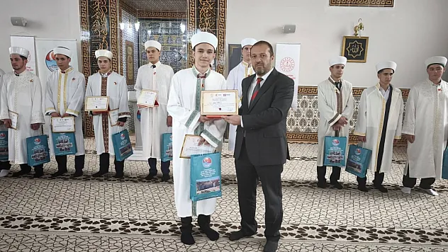 Genç Hatipler Hutbe Yarışmasında Birinci Afyon'dan Çıktı