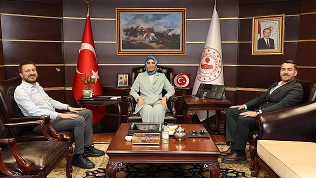 Genç Liderler'den Dikkat Çeken Vefa