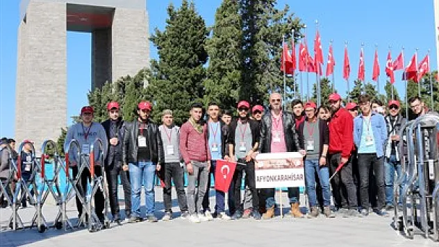Gençler 57. Alay Vefa Yürüyüşü'ne katıldı