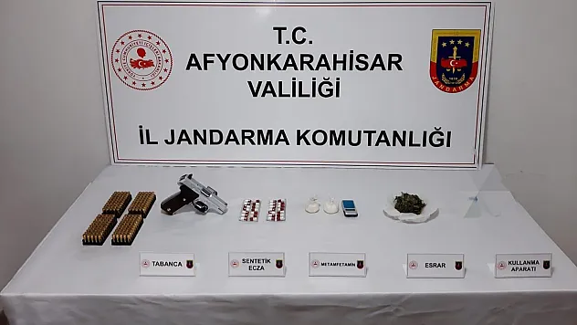 Gençleri Zehirleyecekti, Jandarma Yakaladı
