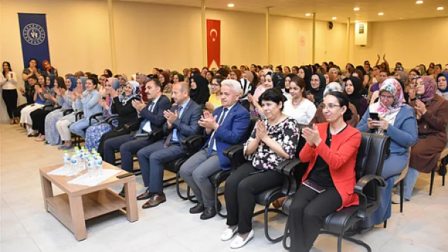 'Gençlerin heyecanı hepimizi umutlandırıyor'