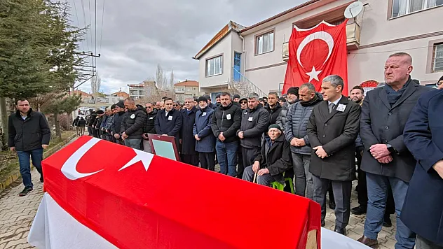 Güney Belediye Başkanı Gözyaşlarıyla Toprağa Verildi