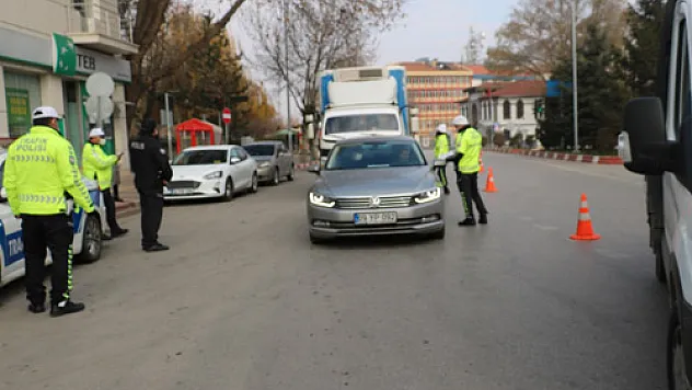 Hafta sonu  sokaklar boş kaldı