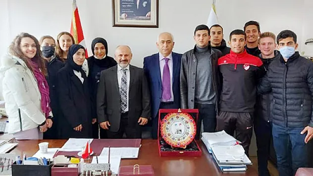 Hakemlerin temaslarını sürüyor