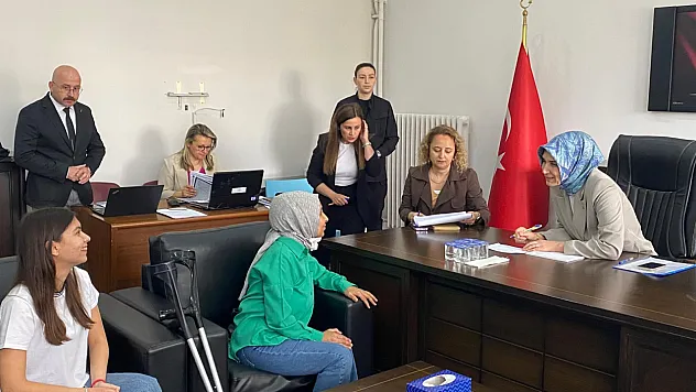 Halk Gününe Geldiler İş Buldular!