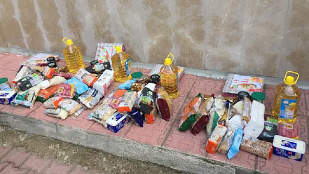 Hamidiye Ortaokulu'ndan örnek Ramazan yardımı