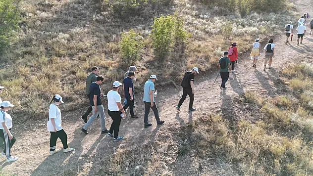 Harmankaya Kanyonu'nda Doğa Yürüyüşü