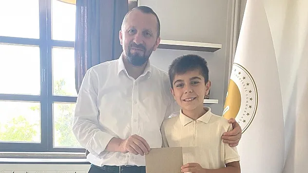 Hasan Serçe, Başarılı Sporcuyu Ödüllendirdi