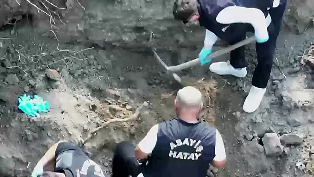 Hatay'da Kayınpederinin Katilleri Gelinini De Susturmuş