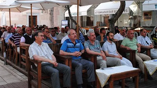 Herkese aydın sıfatı verilemez – Kocatepe Gazetesi